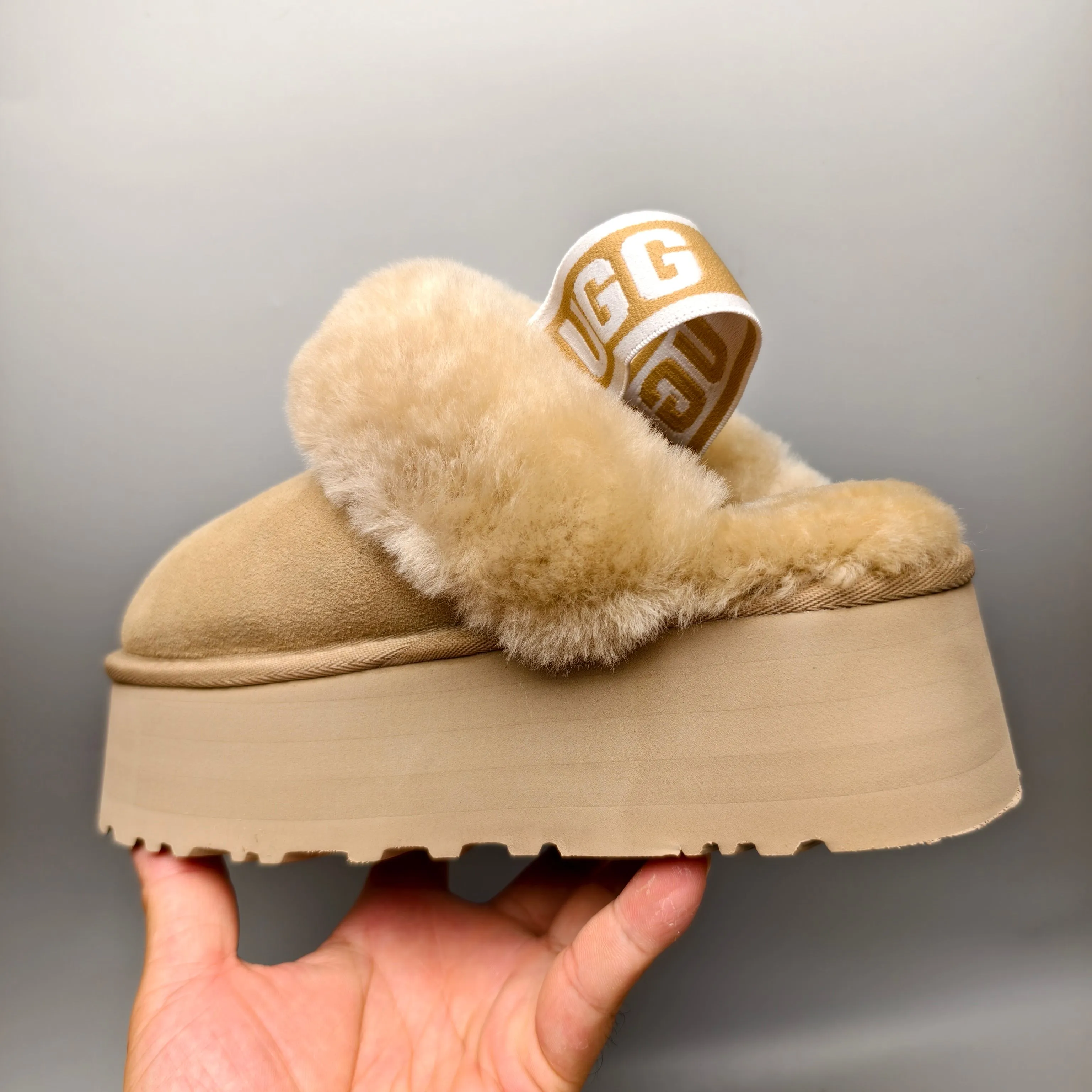💰 480 UGG sheepskin all-in-one snow boots UGG official website recommends 3474 5-layer 5 cm thick-soled slippers. Color: chocolate, mustard, black, gray, maroon, evening pink. Size: 35-41